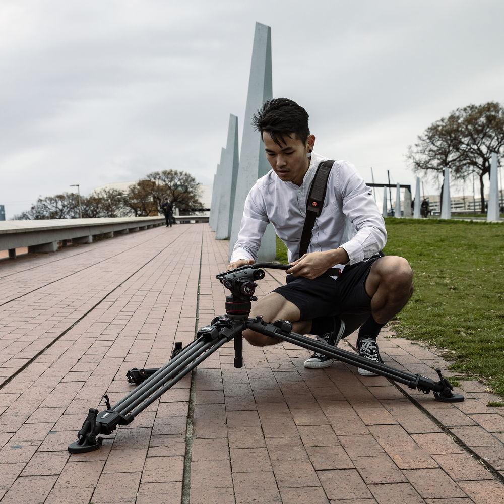 Manfrotto MVTTWINFC tripod in use