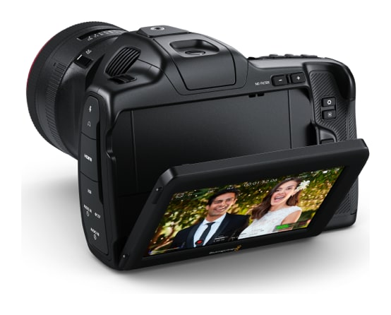 Blackmagic Pocket Cinema Camera 6K Pro – Pantalla HDR abatible de 1500 nits
