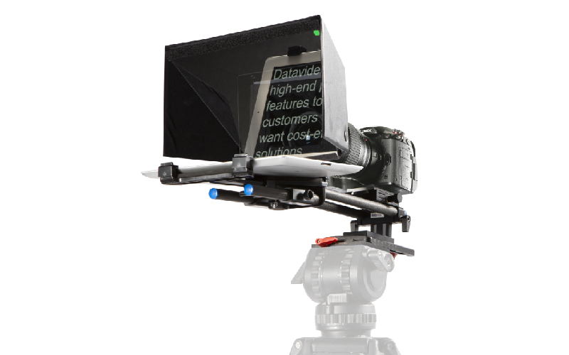 Teleprompter Datavideo TP-500 en una configuración DSLR; la cámara y el trípode no están incluidos