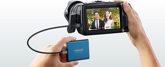 Blackmagic Pocket Cinema Camera 4K – Tarjetas SD y CFast y discos externos por USB-C