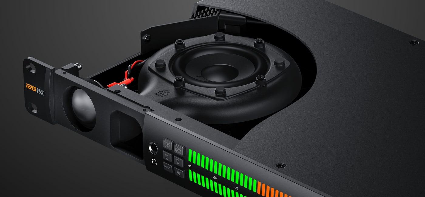Blackmagic Audio Monitor 12G G3 – Dos subwoofers y un potente amplificador