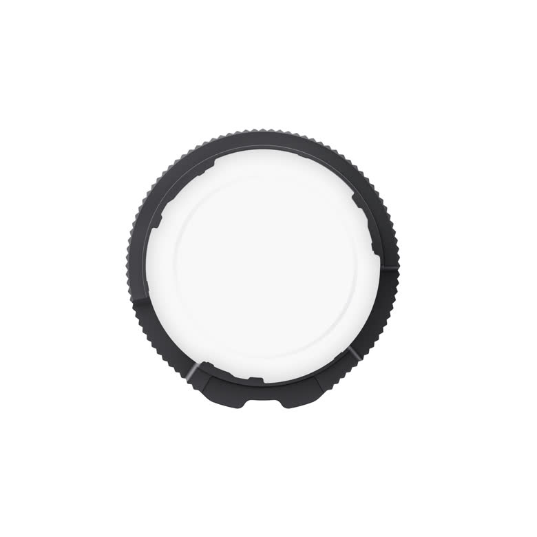Detailní pohled na ochranné sklo objektivu Insta360 X5