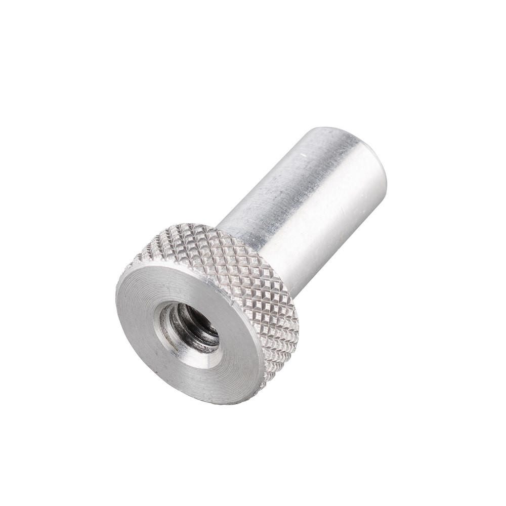 Detail závitové části adaptéru Manfrotto 149
