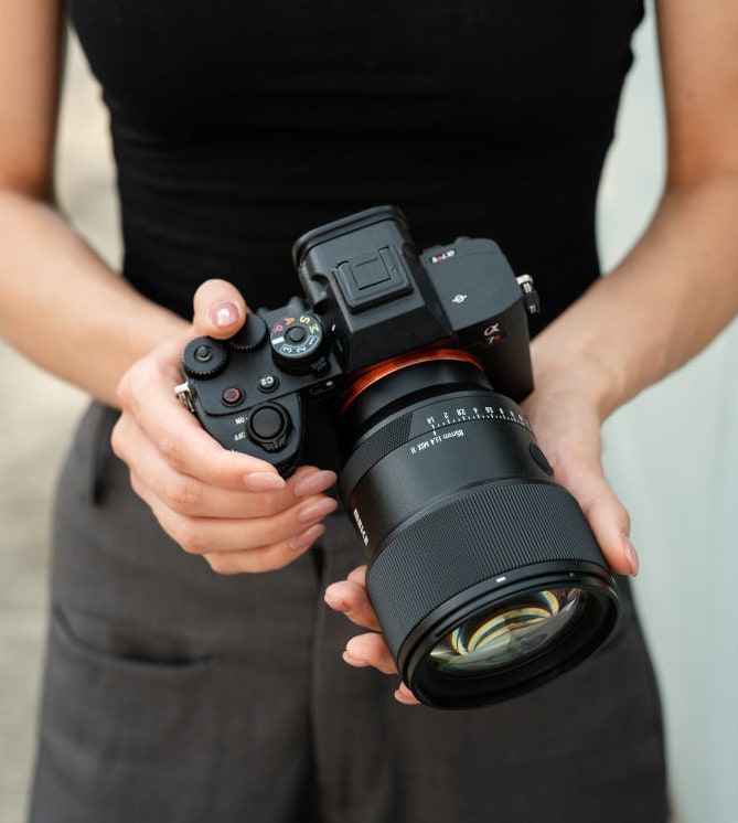 Meike 85mm F1.4 STM MIX II FE – Cuerpo ligero de polímero