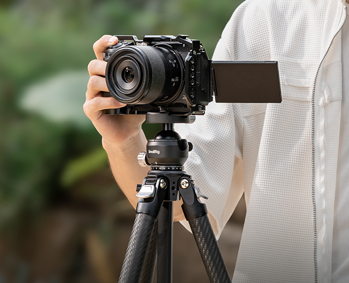 Jaula para Nikon Z5IIc con riel HawkLock NATO – 5
