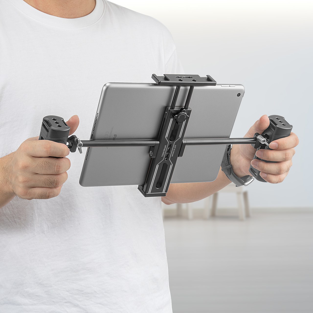 Tablet Mount with Dual Handgrip 2929