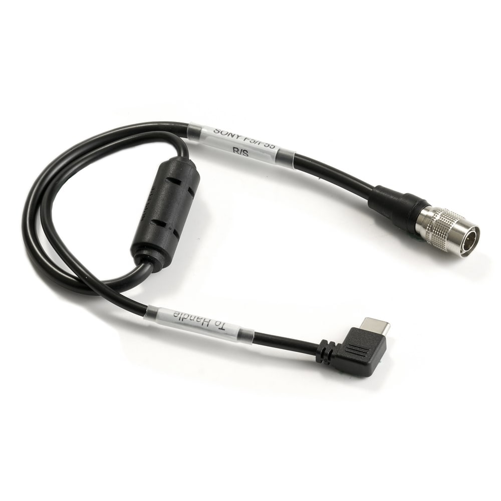 USB-C en la empuñadura, puerto Hirose de 4 pines en la cámara